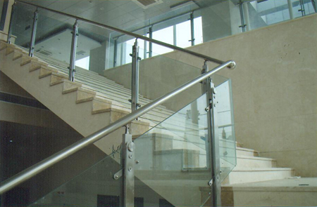 Stainless steel handrails and guard rails